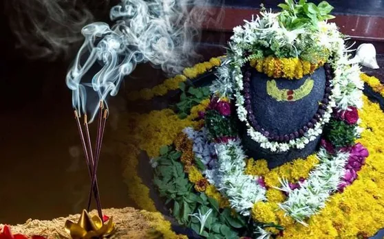 काशी विश्वनाथ मंदिर में चढ़ाये गये फूल, धतूरा व बेलपत्र से बनेगी अगरबत्ती, महकेगा आपका घर