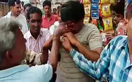 महिला की चेन छीनकर भाग रहे युवक को लोगों ने पकड़ा, फिर खूूब जमकर की धुनाई