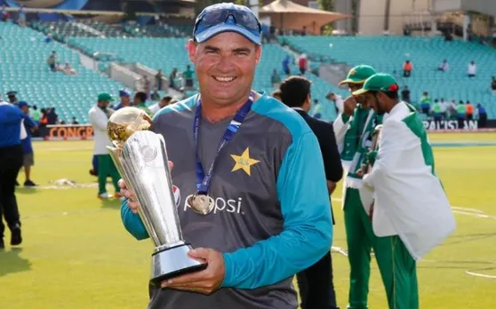 PCB ने कोच मिकी आर्थर को दिया बड़ा झटका, टीम के साथ करार बढ़ाने की मांग को ठुकराया