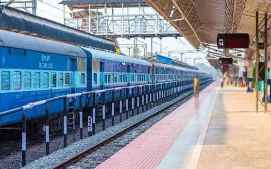 रेलवे यात्रियों को देने वाला है झटका, यह चार्ज लगने से टिकट होगा महंगा!