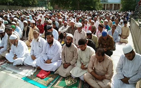 जम्मू-कश्मीर में शांति से मनाई गई बकरीद, प्रधान सचिव बोले- नहीं चली एक भी गोली, अमन का माहौल