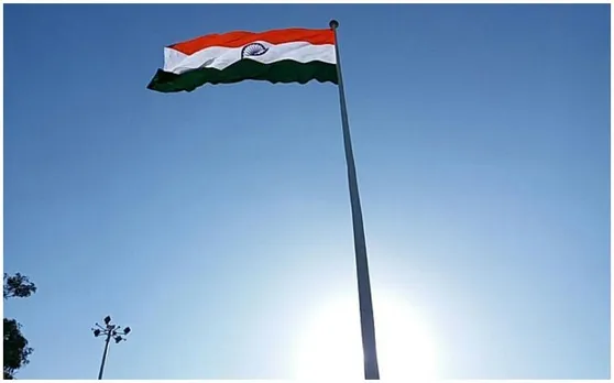 यहां मध्य रात्रि में ही फहराया जाता है तिरंगा, 71 वर्षों से जारी परंपरा, जानें वजह