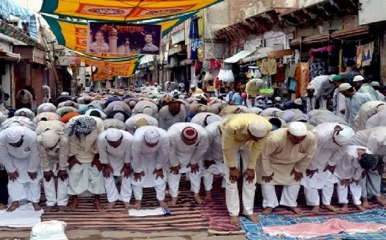 उत्तर प्रदेश की सड़कों पर नहीं अदा होगी नमाज, लगा पूर्ण प्रतिबंध