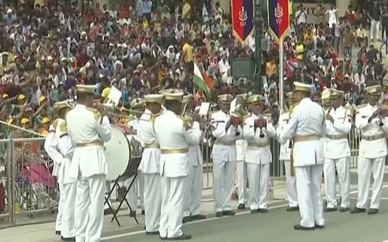 अटारी-वाघा बॉर्डर पर जश्न-ए-आजादी, धूमधाम से मनाया जा रहा स्वतंत्रता दिवस
