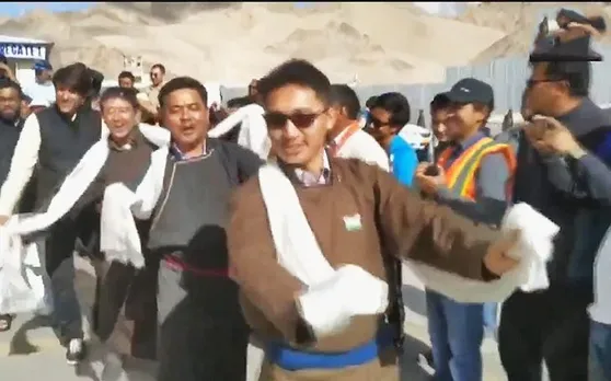 Viral Video: 73वें स्‍वतंत्रता दिवस पर झूम उठा लद्दाख, ऐसे नाचे सांसद जामयांग सेरिंग नामग्‍याल