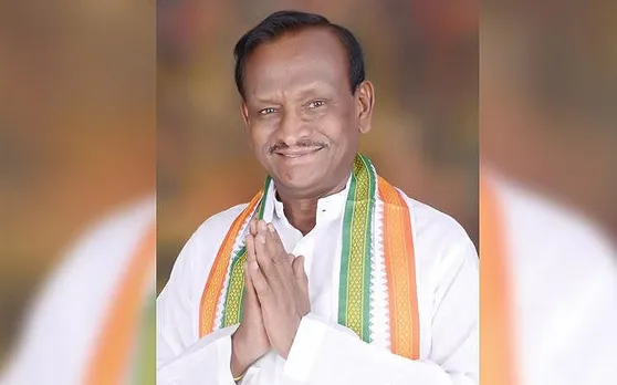 Karnataka: विधायक ने कांग्रेस से इस्तीफा दिया और खरीद ली 11 करोड़ की लग्जरी कार