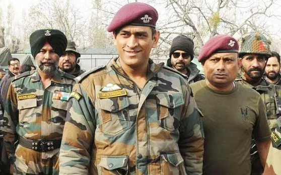 दिल्‍ली वापस पहुंचे लेफ्टिनेंट कर्नल महेंद्र सिंह धोनी