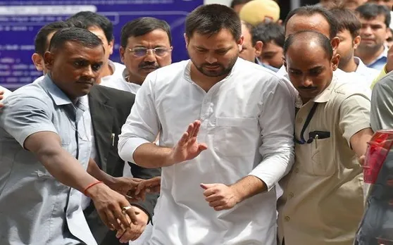 RJD को लालू नहीं अब तेजस्वी चाहिए..साइकिल की राह पर लालटेन!