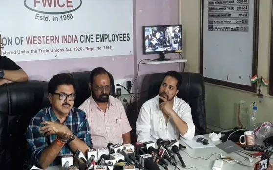पाकिस्तान में परफॉर्मेंस को लेकर बैकफुट पर मीका, फैंस से मांगी माफी