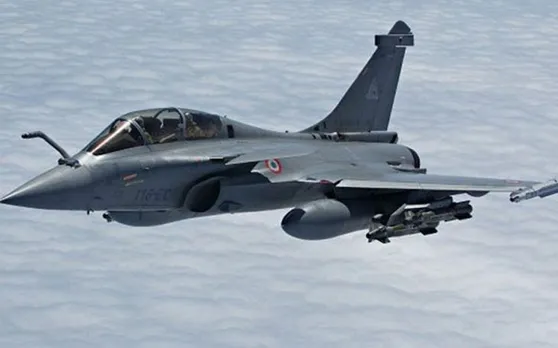 36 और राफेल लड़ाकू विमान दे सकती है फ्रांस सरकार, पीएम मोदी फ्रांस दौरे पर