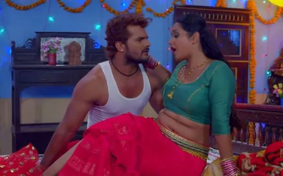 Bhojpuri Song: खेसारी लाल और काजल राघवानी का बेडरूम रोमांस हो रहा है Viral, देखें Video