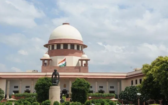चिन्मयानंद केस: SC ने लड़की से की मुलाकात, घरवालों के आने तक दिल्ली में ही रहेगी पीड़िता