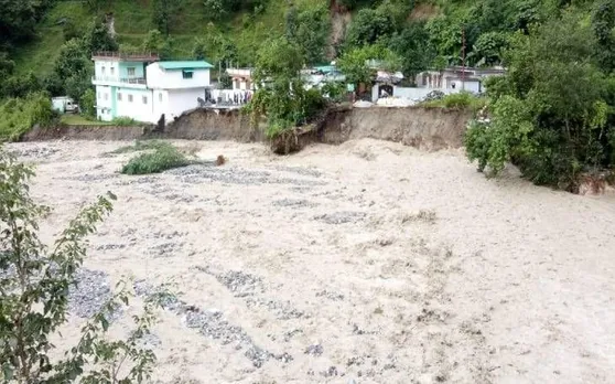 उत्तराखंड में भारी बारिश से तबाही, 3 मकान हुए क्षतिग्रस्त, 2 लोगों की मौत
