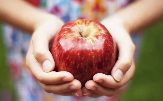सेब खाने वाले सावधानः अब एक Apple डॉक्टर को दूर नहीं, बल्कि पास लेकर आएगा