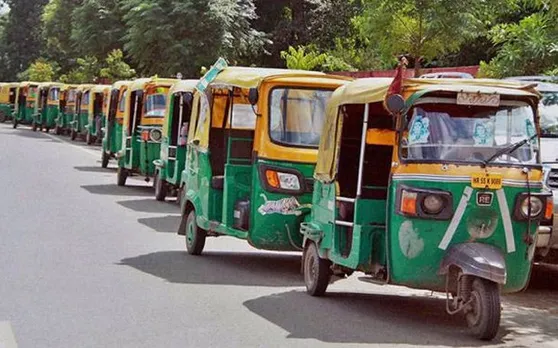 1 लाख रुपये का चालान कटने के डर से ऑटो चालक ने ट्रैफिक पुलिस पर चढ़ा दी गाड़ी, रीढ़ की हड्डी टूटी