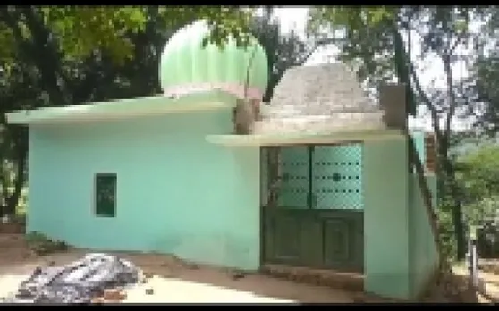 मिसाल: 'मजार' बचाने एकजुट हुए हिंदू, बोले- मुस्लिमों से ज्यादा हिंदुओं की आस्था जुड़ी है