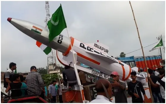 ताज़िया के जुलूस में दिखा राष्ट्रवाद का रंग, तिरंगे के साथ नजर आया पृथ्वी मिसाइल का मॉडल