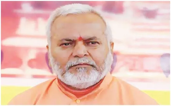 चिन्मयानंद केस: छात्रा के पिता ने कहा- बेटी के कमरे से कई सामान गायब