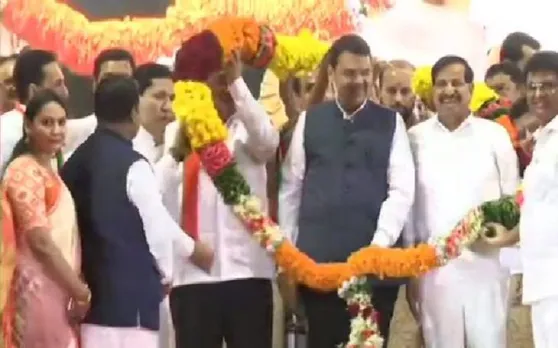 महाराष्ट्र में NCP को लगा बड़ा झटका, पूर्व मंत्री गणेश नाइक ने बीजेपी का दामन थामा