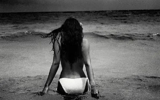 मलाइका अरोड़ा ने शेयर की Topless Photo तो बॉलीवुड सितारों ने दिया ऐसा रिएक्शन