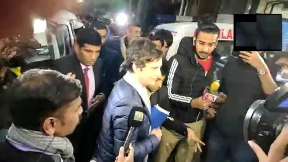 JNU Violence: AIIMS में घायल छात्रों से मिलकर प्रियंका बोलीं- कई छात्रों के हाथ-पैर टूटे