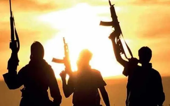 कश्मीर में  करीब 24 आतंकवादी मौजूद, ऐसे दे रहे हैं दहशतगर्दी को अंजाम; जानकर उड़ जाएंगे होश