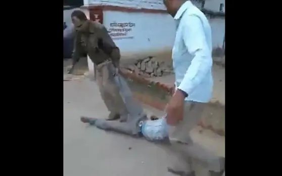 Fact Check: ट्रैफिक रूल्‍स तोड़ने पर Video में दिखा उत्‍तर प्रदेश पुलिस का खौफनाक चेहरा, जानें क्‍या है सच्‍चाई