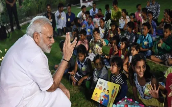 प्रधानमंत्री नरेंद्र मोदी स्कूली दिनों में अभिनय के रहे हैं दीवाने, किया कई नाटकों में काम