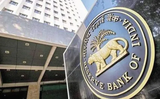 बैंक रोजाना आपके खाते में डालेगा 100 रुपए, RBI के इस नियम को जानकर हो जाएंगे खुश