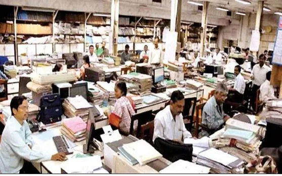 खुशखबरी! 5 दिन पहले ही खाते में आ जाएगी सैलरी, ये हे वजह