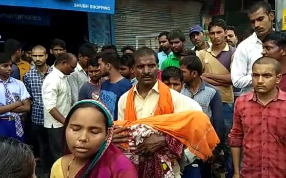 जिला अस्पताल में नहीं हुआ इलाज और प्राइवेट वाले नहीं बचा पाए जान, परिजनों का हंगामा