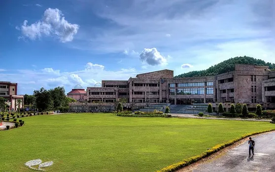 IIT से एमटेक करना होगा अब महंगा, अगले साल से लागू होगी बढ़ी फीस