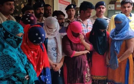 भोपाल में आपत्तिजनक हालत में पकड़े गए कई महिला-पुरुष, देखते ही उड़े पुलिस के होश
