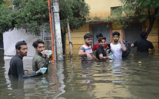 'अंकल, प्लीज! खाना न सही, पानी तो भेजवा दीजिए'