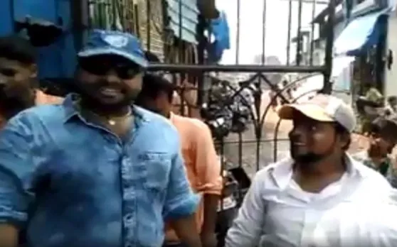 Video: पंडाल में घुसकर मुस्लिमों ने जबरन बंद कराया भजन, बोला- मालोनी में रहना है तो असलम भाई कहना है