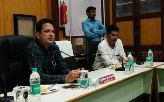 महाराष्‍ट्र में इस DM ने खुद के ऊपर ठोका 5 हजार जुर्माना, ये है वजह