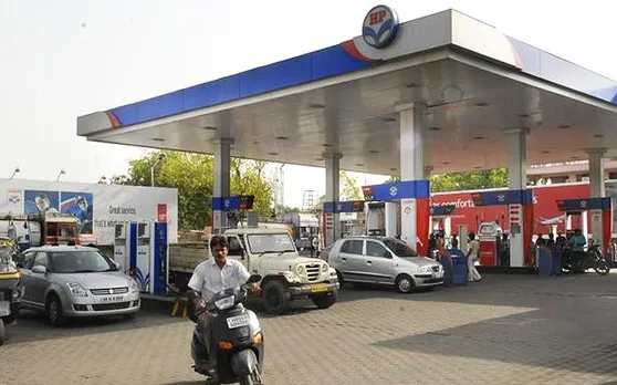 ​​​​​Petrol Rate Today 10 Oct: आज फिर घट गए पेट्रोल-डीजल के रेट, फटाफट चेक करें नई लिस्ट