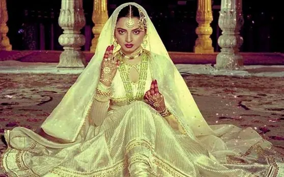 Birthday Special: जब पहली ही फिल्म में जबरदस्ती कराया गया था किसिंग सीन, फूट-फूटकर रोने लगी थीं रेखा