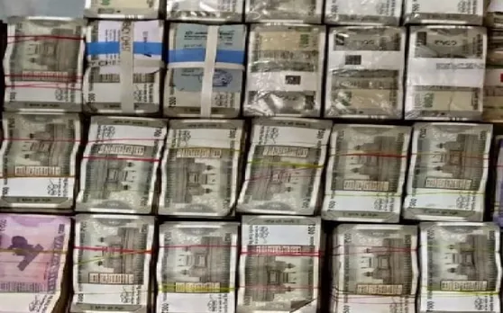 कर्नाटक के पूर्व डिप्टी सीएम परमेश्वर के ठिकानों पर इनकम टैक्स का छापा, इतने करोड़ रुपये किए जब्त