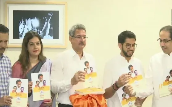 10 रुपये में भोजन और किसानों को हर साल 10,000 रुपये देने का वादा, शिवसेना का घोषणापत्र जारी