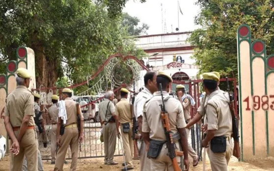 अयोध्या केस: SC ने सुन्नी वक्फ बोर्ड के चेयरमैन जफर फारूकी को पुलिस सुरक्षा देने का कहा