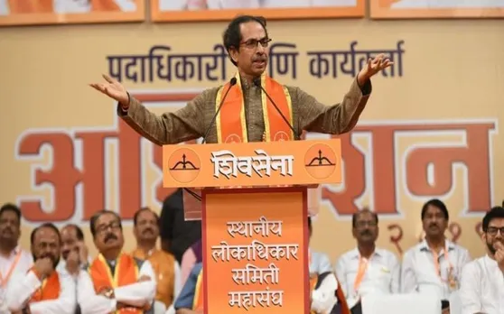 मरे हुए अजगर की तरह अचेत और निष्क्रिय पड़ी है पूरी कांग्रेस पार्टी - शिवसेना