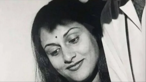 जया बच्चन की पुरानी फोटो शेयर करते हुए बिग बी ने ली चुटकी, लिखा- द बेटर हाफ