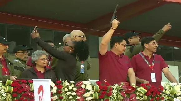 हाफ मैराथन में जुटे कई बड़े सितारे, केंद्रीय मंत्री किरण रिजिजू ने दिखाई हरी झंडी