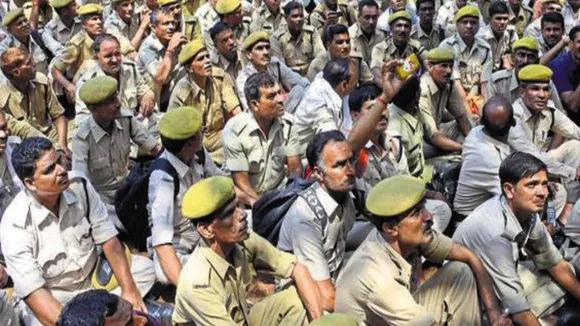 25000 होमगार्डों की नौकरी बची, यूपी सरकार ने वापस लिया फैसला