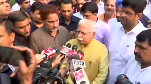 राज्यपाल से मिले मनोहर लाल खट्टर, सरकार बनाने का दावा किया पेश