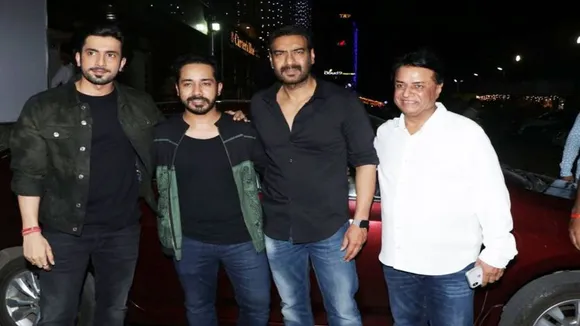 'उजड़ा चमन' की स्पेशल स्क्रीनिंग पर सितारों ने की शिरकत, अजय देवगन भी आए नजर