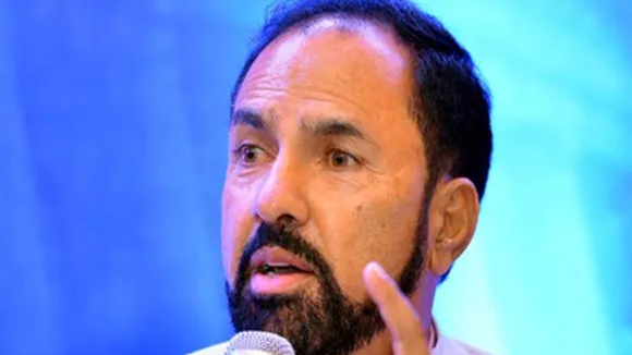 पीडीपी का बड़ा फैसला, राज्यसभा सांसद नजीर अहमद लावे को पार्टी से निकाला