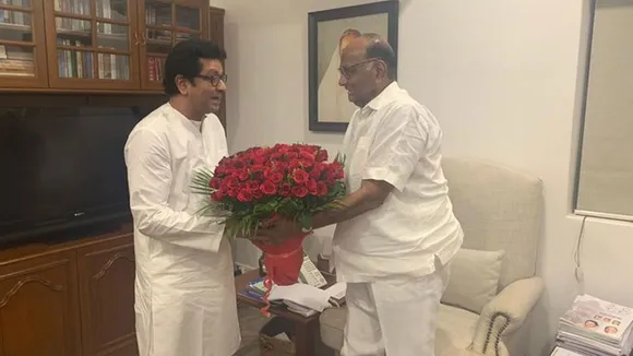 महाराष्ट्र में सियासी हलचल के बीच राज ठाकरे ने शरद पवार से की मुलाकात, जानें क्यों
