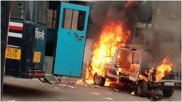 तीस हजारी हिंसा - लोक अदालत लगी पर नहीं हुआ कामकाज
